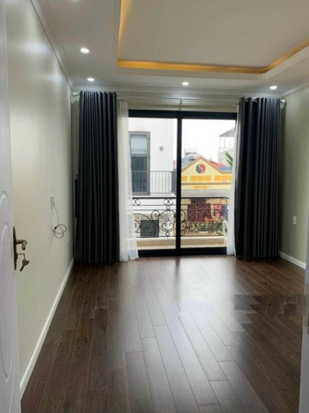 Bán nhà 5tầng 75m2 tại Phố Hồng Tiến, Phường Bồ Đề, Long Biên, Hà Nội
